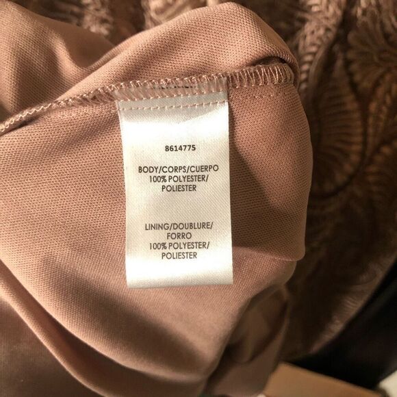 JS Collections Womens Dress Size 16 Champagne Crochet High Neck Mature New Years - Picture 10 of 10